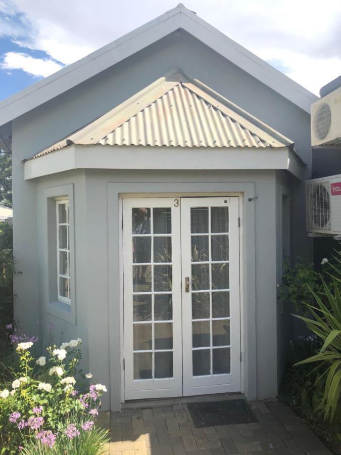 Acacia Westdene B&B Bloemfontein Exteriör bild