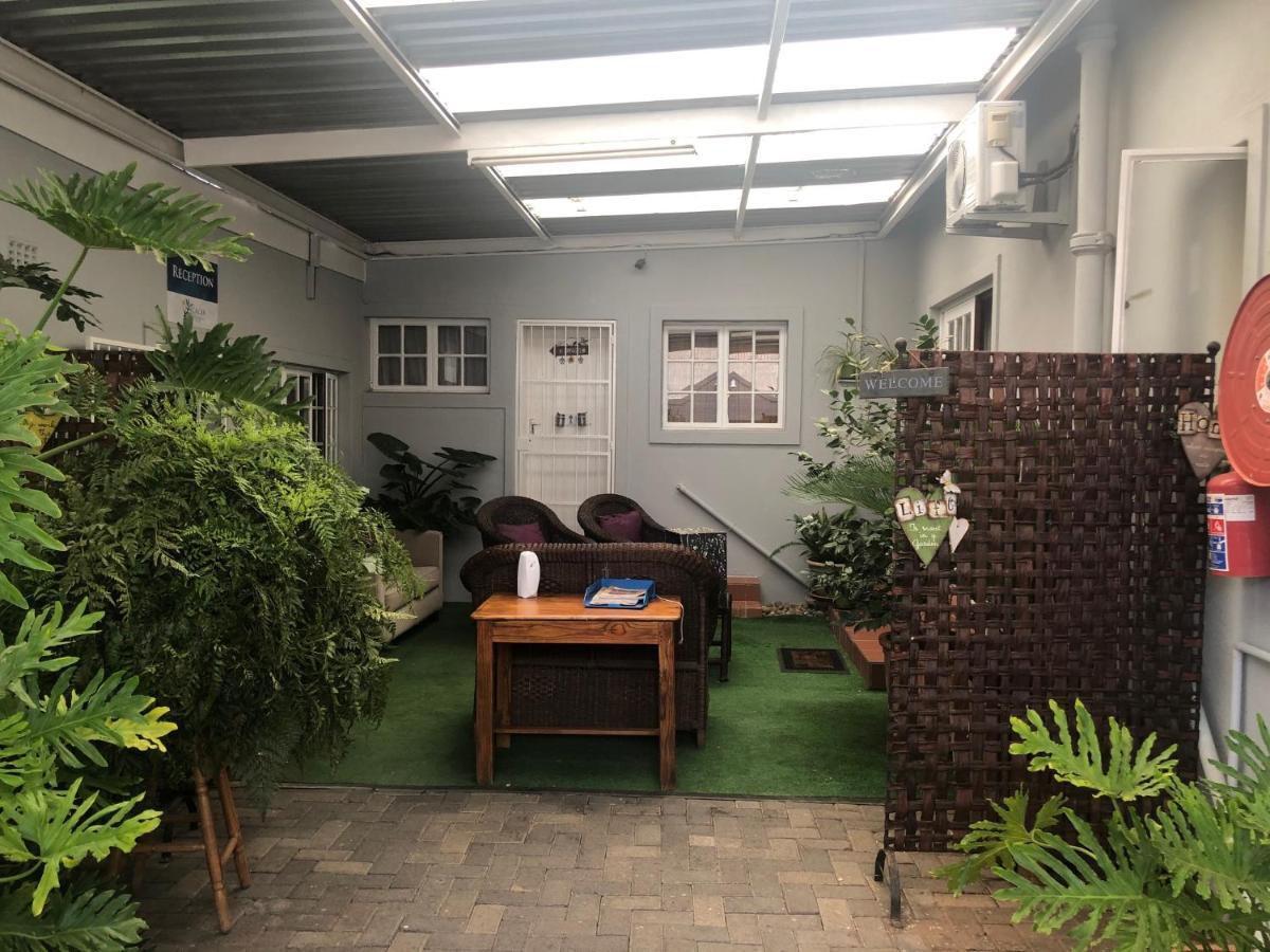 Acacia Westdene B&B Bloemfontein Exteriör bild