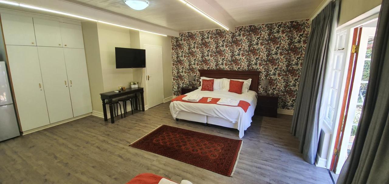 Acacia Westdene B&B Bloemfontein Exteriör bild