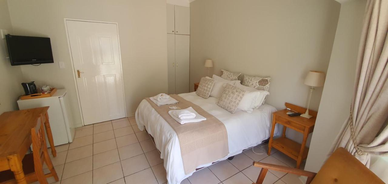 Acacia Westdene B&B Bloemfontein Exteriör bild