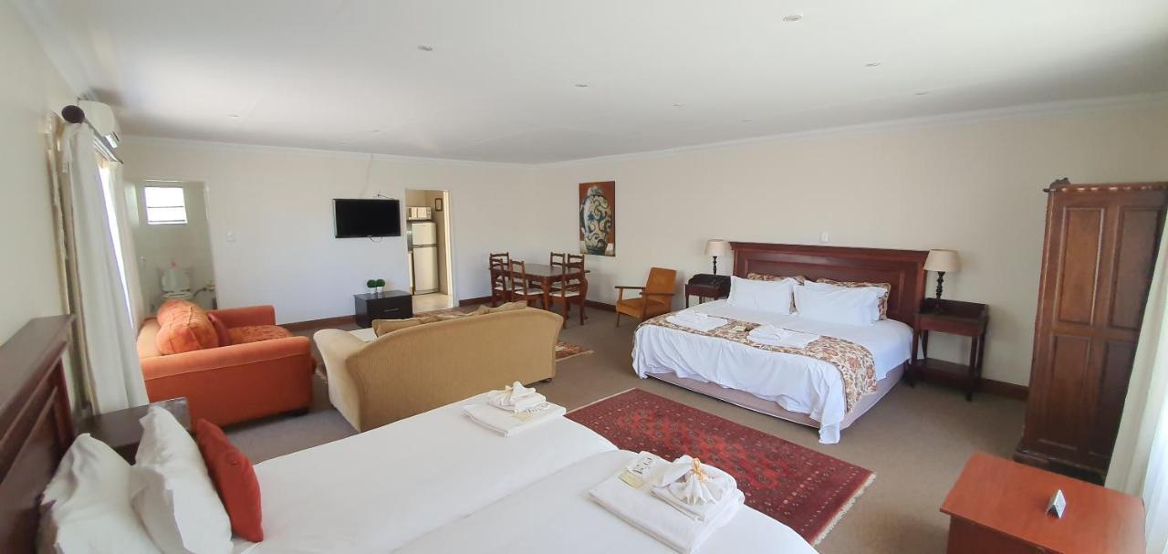 Acacia Westdene B&B Bloemfontein Exteriör bild