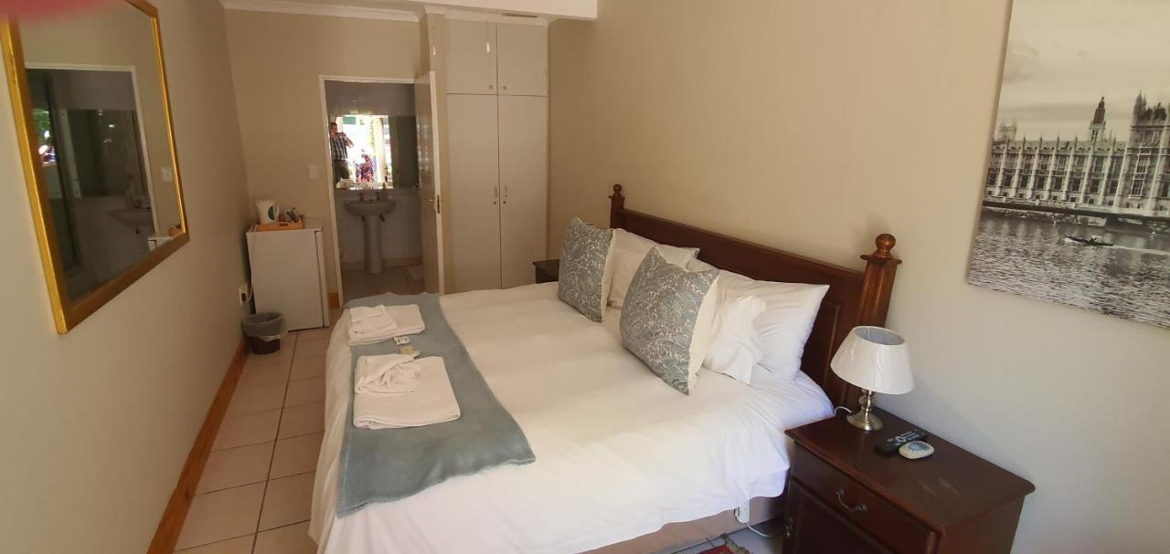 Acacia Westdene B&B Bloemfontein Exteriör bild