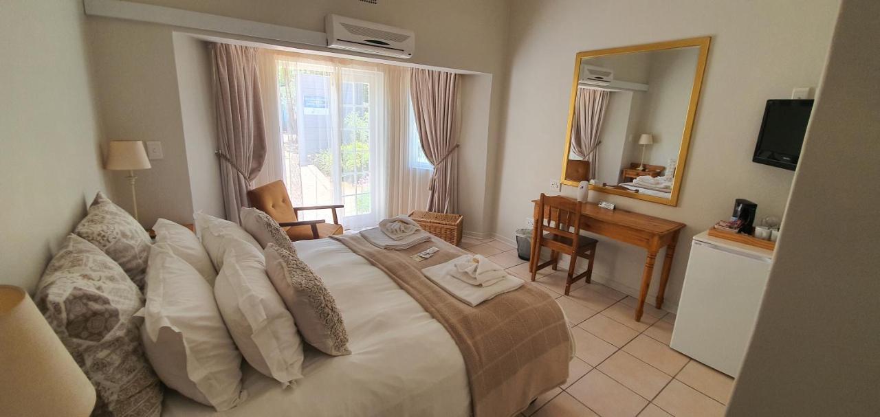 Acacia Westdene B&B Bloemfontein Exteriör bild